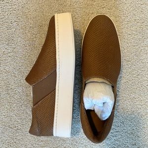Vince Warren Platform Slip-On Sneaker